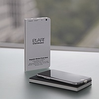 Внешний аккумулятор Elari MagnetPower 7800 мАч белый
